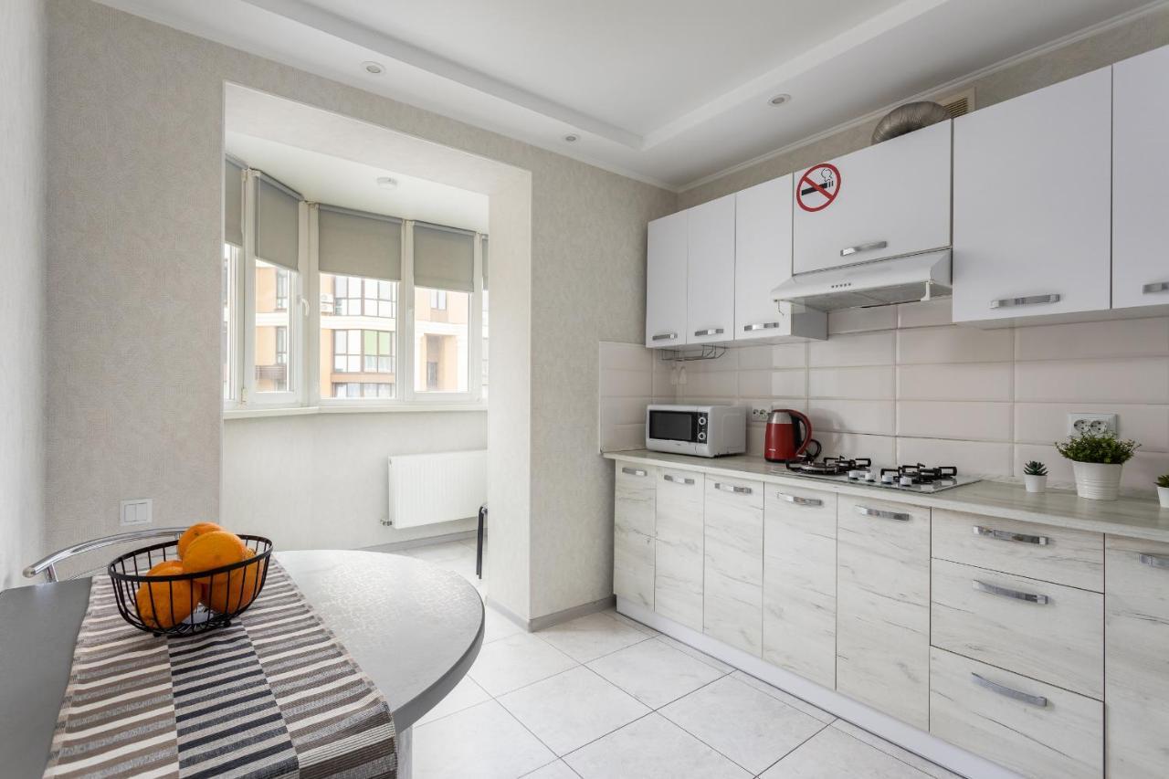 0131 Apartment Near Zhulyany Airport New Complex Kiev Exterior foto